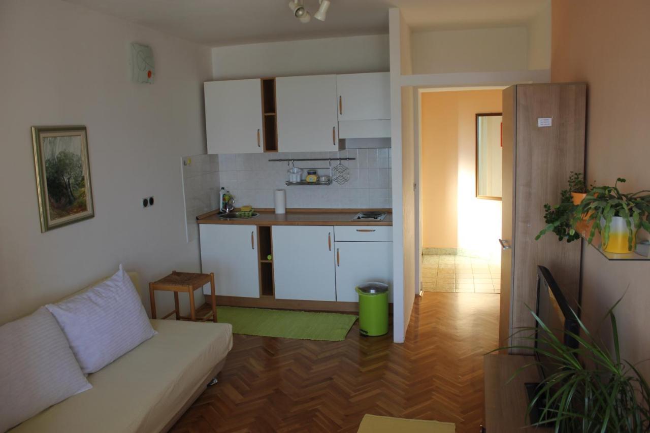 Omis Apartmani Mouse المظهر الخارجي الصورة